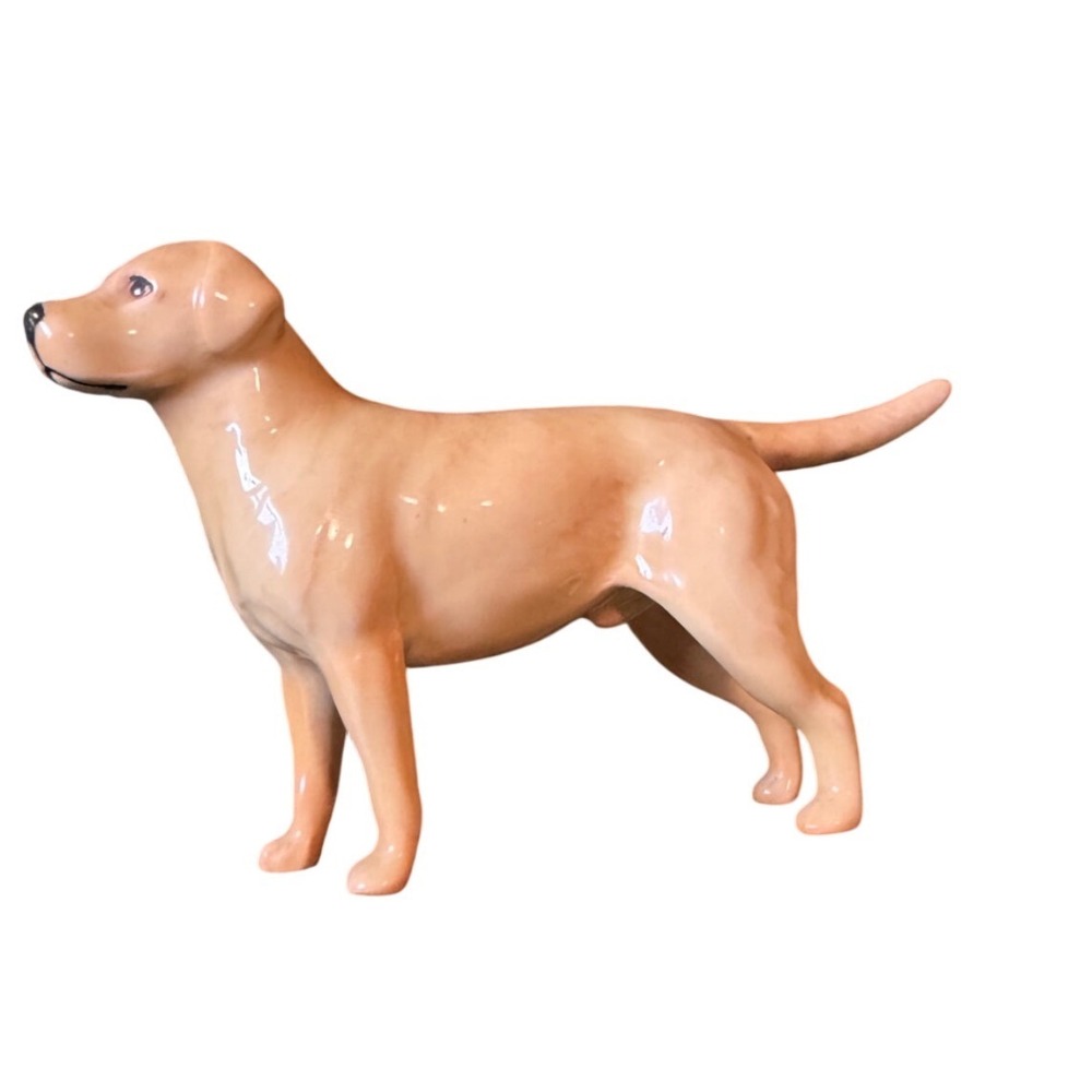 Beswick‎ England Yellow Labrador Retriever Dog Figurine Gloss Tan Vintage 1974